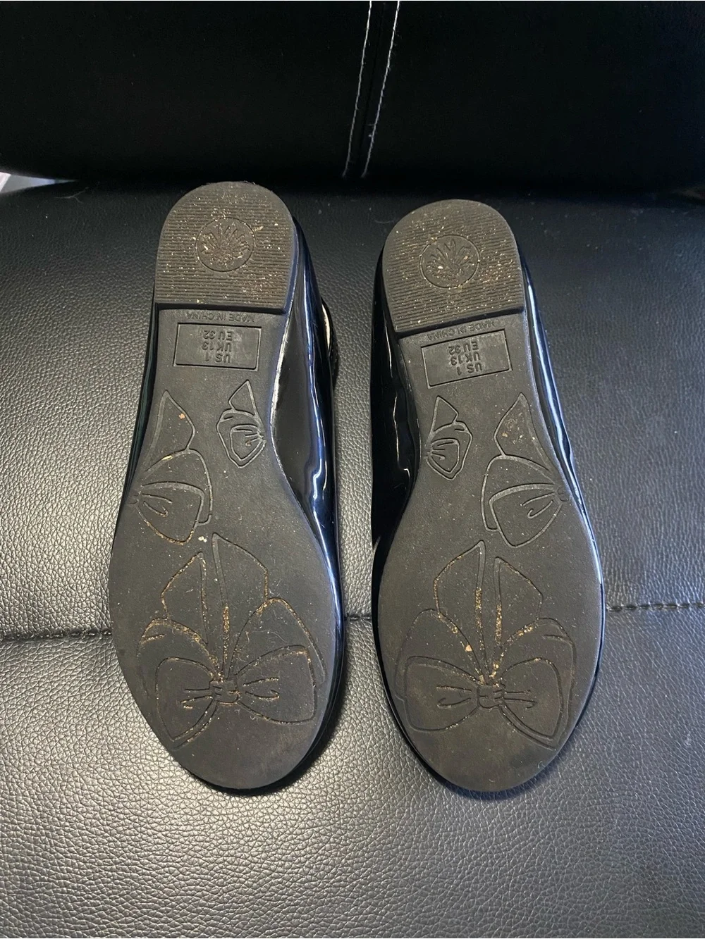 Girls Classic Black Patent Mary Jane Shoes Glitter Butterflies Size 1 US 13 UK
